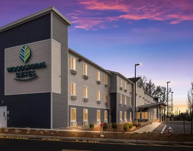 WoodSpring Suites South Brunswick - Princeton