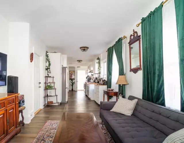 Walk to Eats, Shops and More Prime Providence Stay!