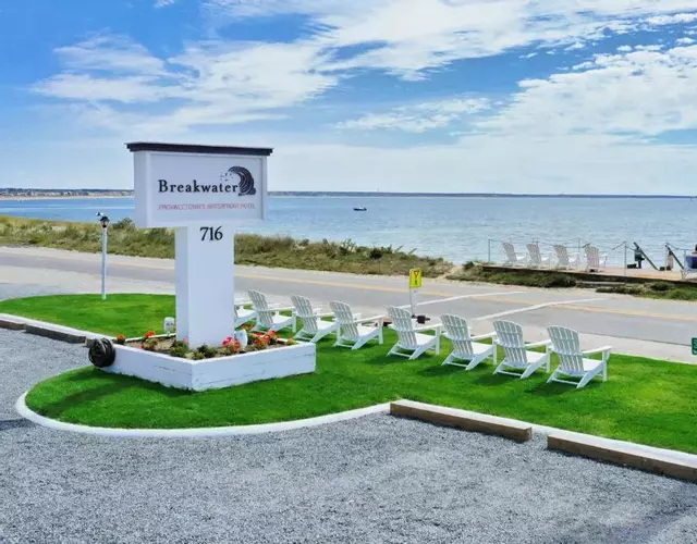 Breakwater Hotel