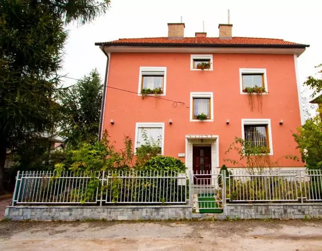 Guest House Pikapolonca