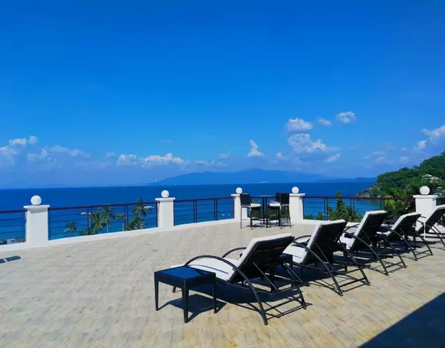 Manarra Sea View Resort
