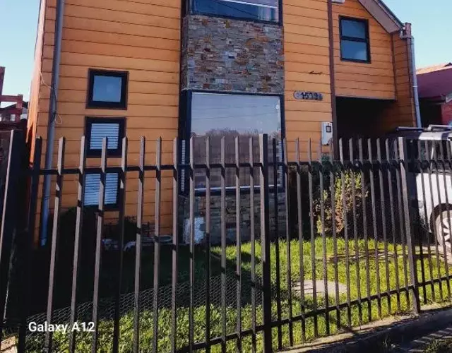 spacious house with quincho