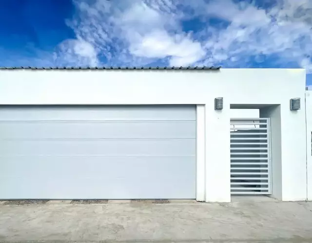 Stunning Modern Home 392-A