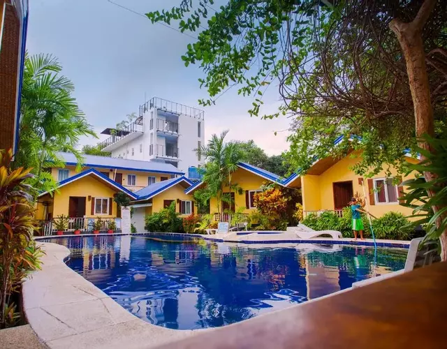 Blue Lagoon Inn & Suites