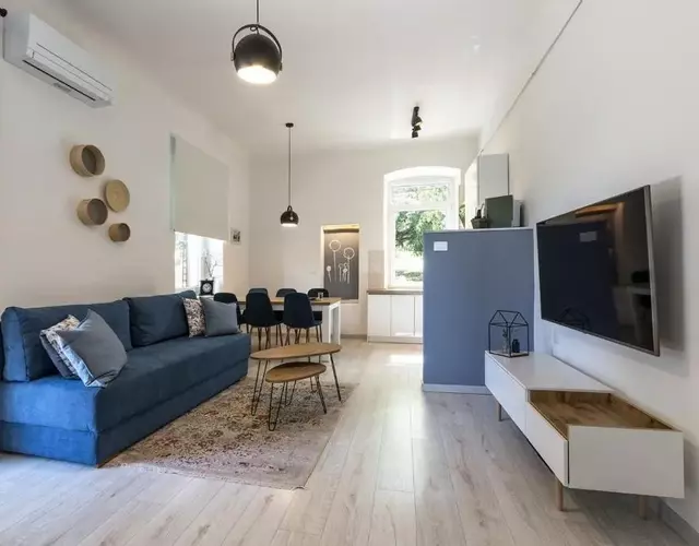 *** Lounge terrace apartment with the harbour view / city centre ***