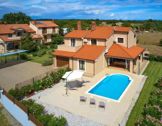 Villa Bartona for 8 persons with private Swimmingpool