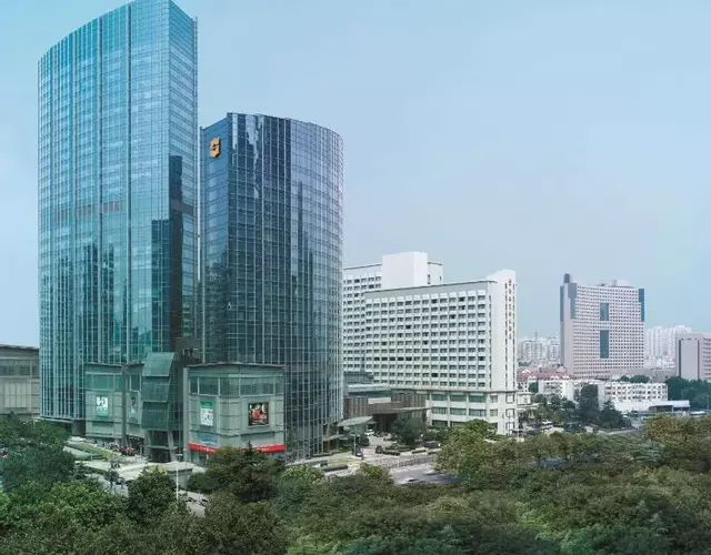 Shangri-La Qingdao - May Fourth Square