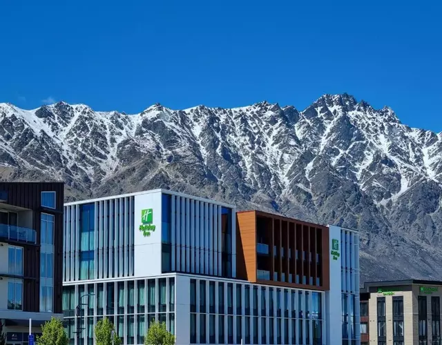 Holiday Inn Queenstown Remarkables Park