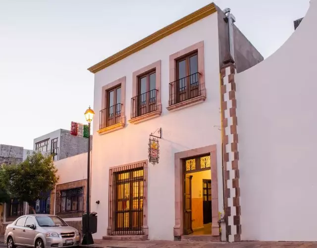 Cinco de Mayo Hotel