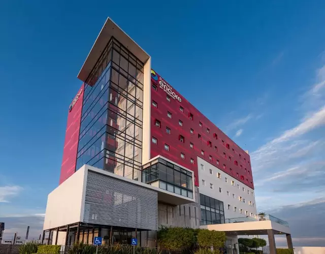 Ramada Encore by Wyndham Queretaro