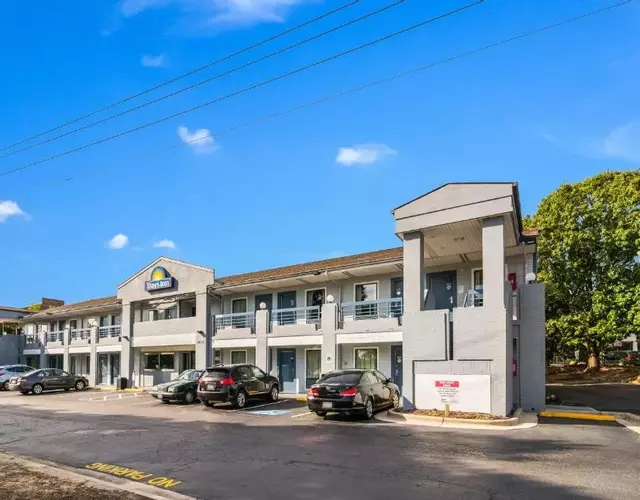 Days Inn by Wyndham Raleigh Glenwood-Crabtree