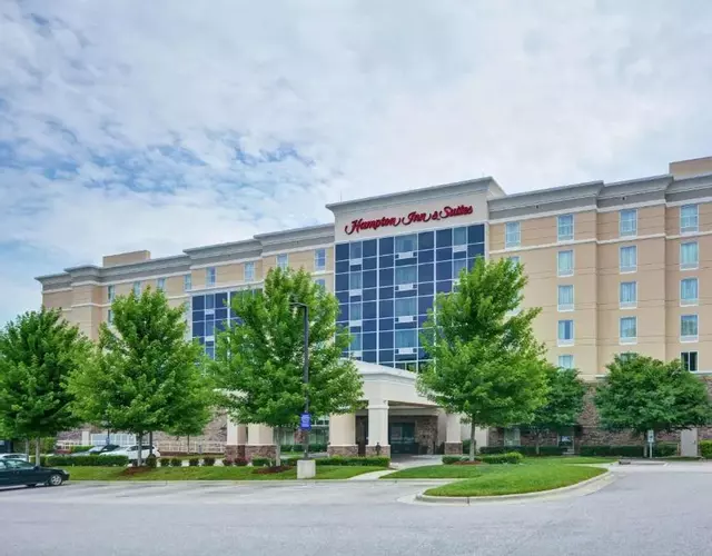 Hampton Inn & Suites Crabtree