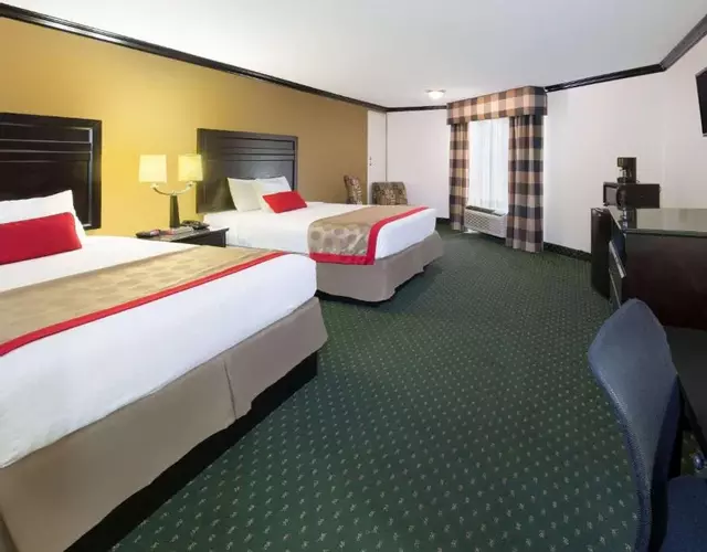 Ramada by Wyndham Ontario Airport & Convention Center