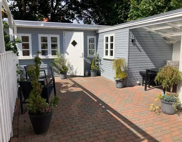 Indbydende bed & breakfast med dejlig gårdhave