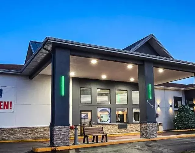 Travelodge by Wyndham Rapid City - Black Hills