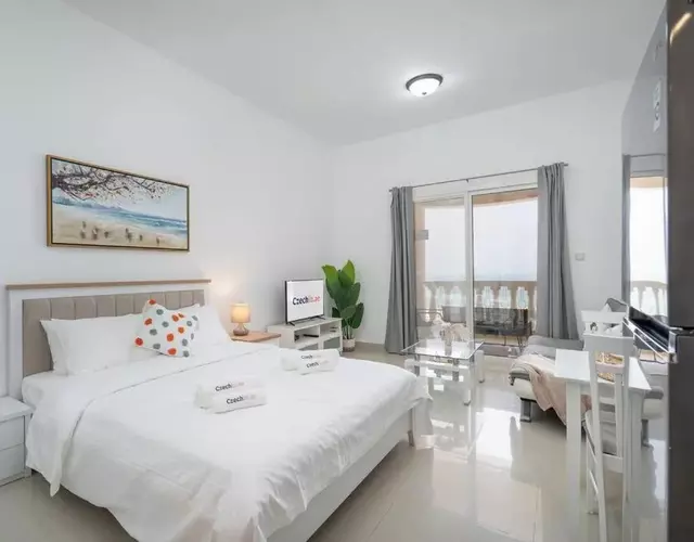 Serene Studio & Sea View & Brand New Listing