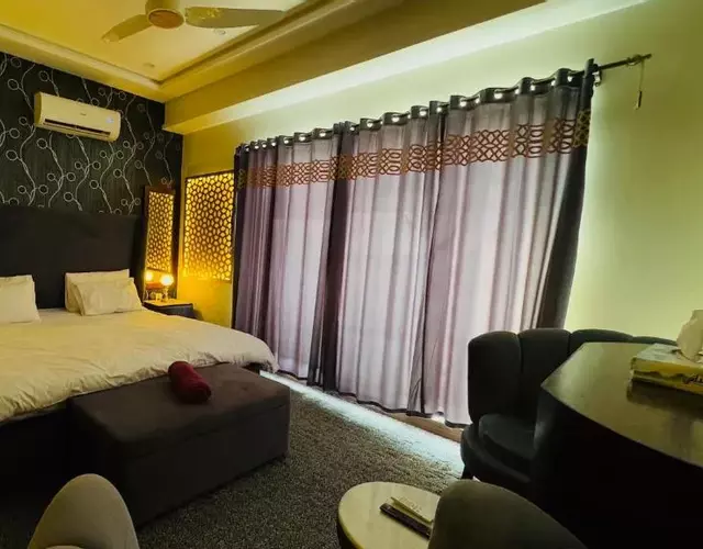 Executive 1BHK with Scenic Balcony View & Free Netflix