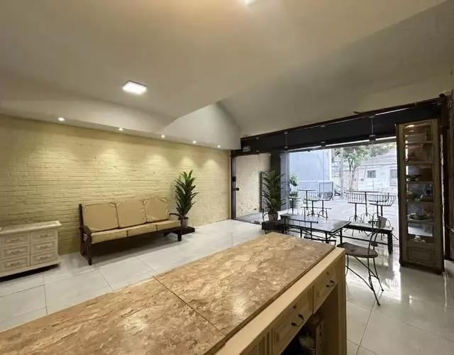 Flat funcional mobiliado com cozinha e WC privativo apt106