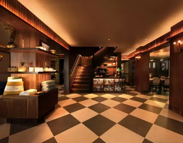 Hotel Albatross