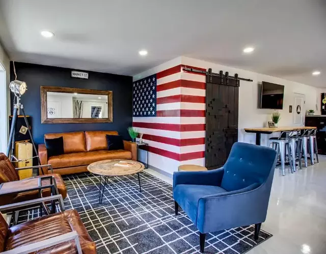 Americana Modern Hotel