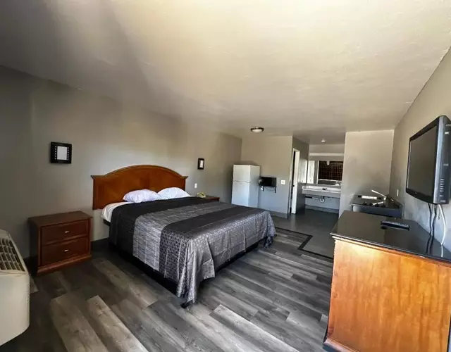 Sunpark Inn & Suites