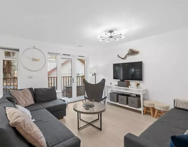 Tincroft Cottage - high end, luxury living near the beach