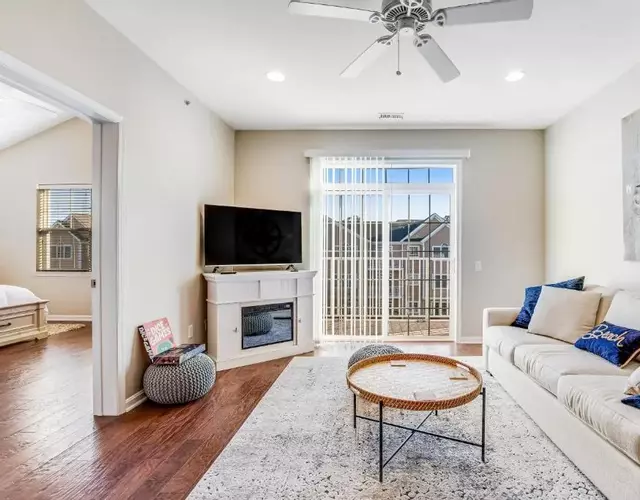 Grande at Canal Pointe Condos --- 20013 Newry #17