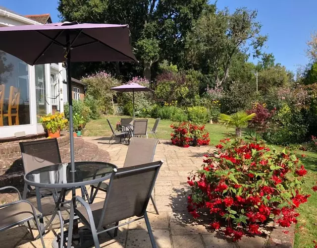 Trumbles Gatwick B&B