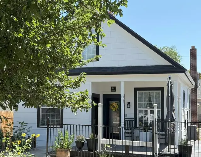 Ev Chgr Min From Unr, Downtown & Hospitals