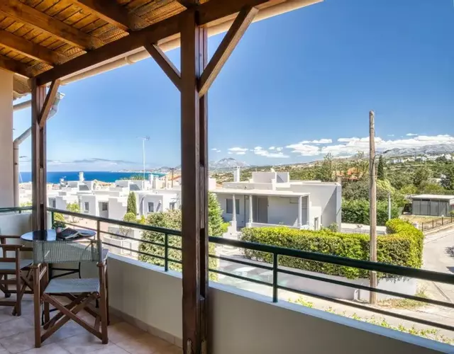 Mariliza's Spacious Maisonette Close to Beaches