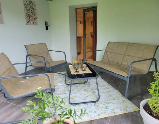 Appartement cosy avec terrasse privée et parking