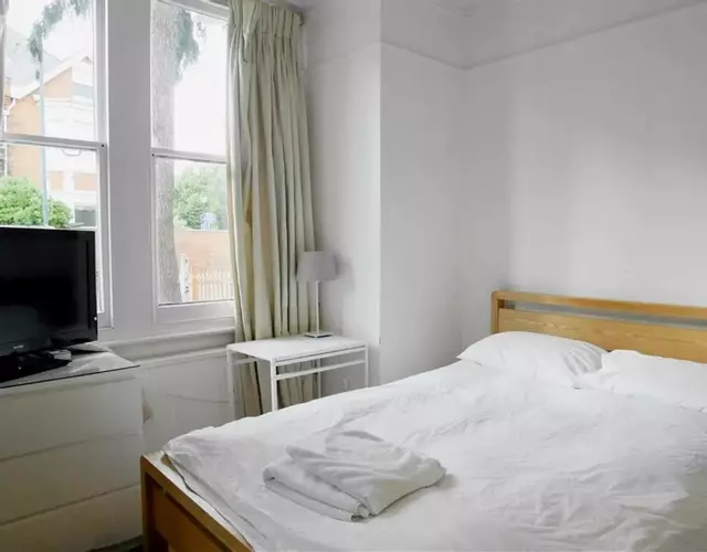 Kew Studios and Rooms