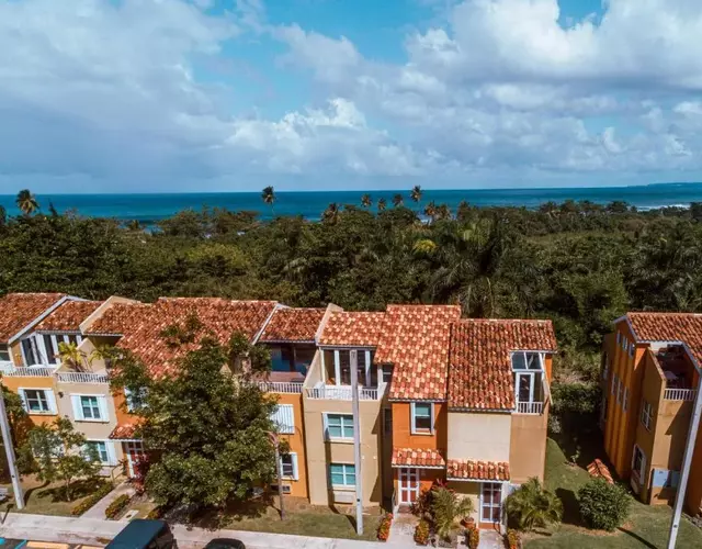 Landing View 206 with private rooftop terrace