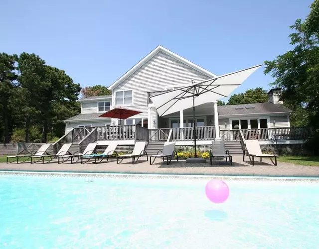 Villa Isaiah - Southampton Luxury Estate