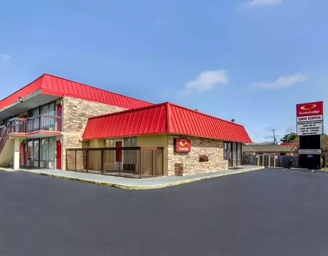Econo Lodge Civic Center