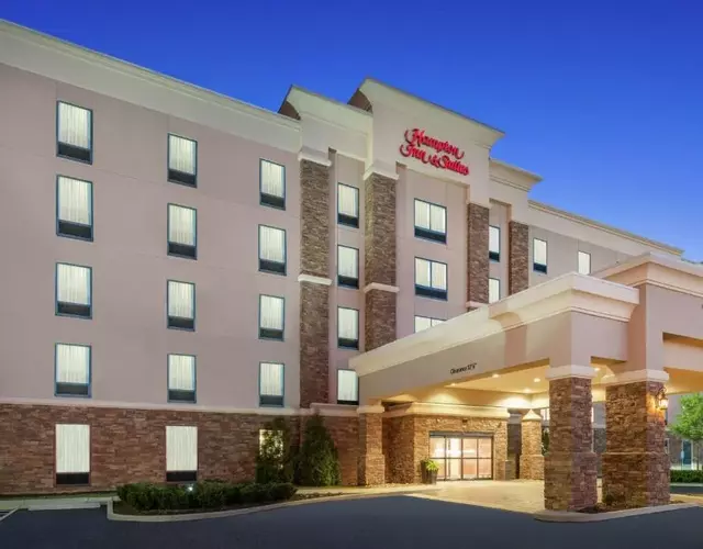 Hampton Inn and Suites Roanoke Airport/Valley View Mall
