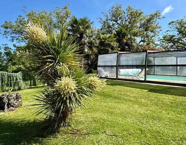 Maison coconing piscine couverte chauffée