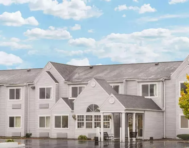 Baymont by Wyndham Henrietta - Rochester