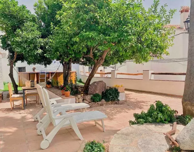 La Palmera. Casa rural con piscina privada.