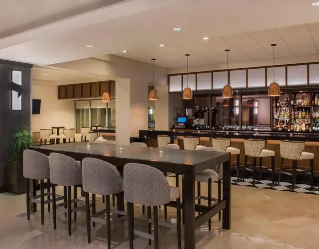 Sheraton Suites Chicago Elk Grove