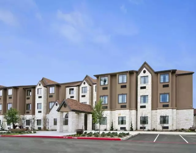 Microtel Inn & Suites by Wyndham Round Rock