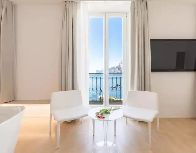 Hotel Lago Di Garda