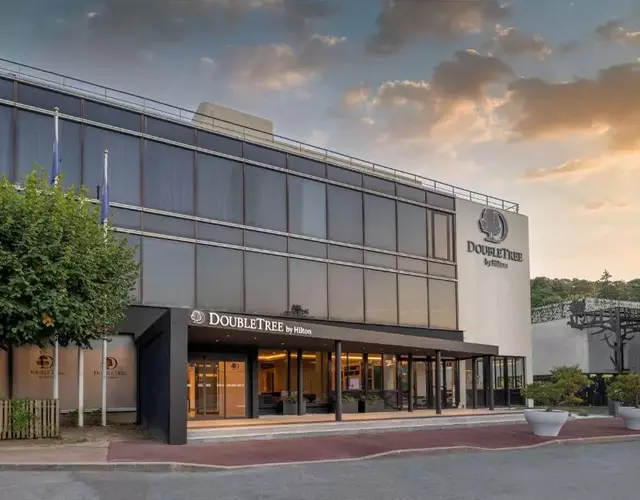 DoubleTree by Hilton Paris Bougival