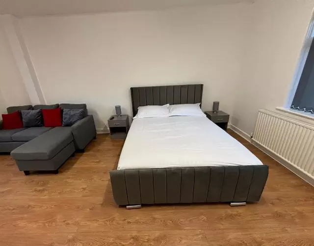 Del Apartments