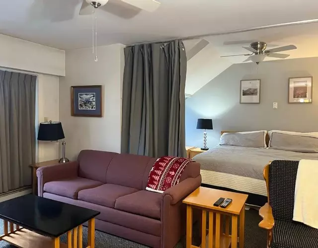 Mt Green Quick Walk To Lift, Pool, Sauna, Hot Tub