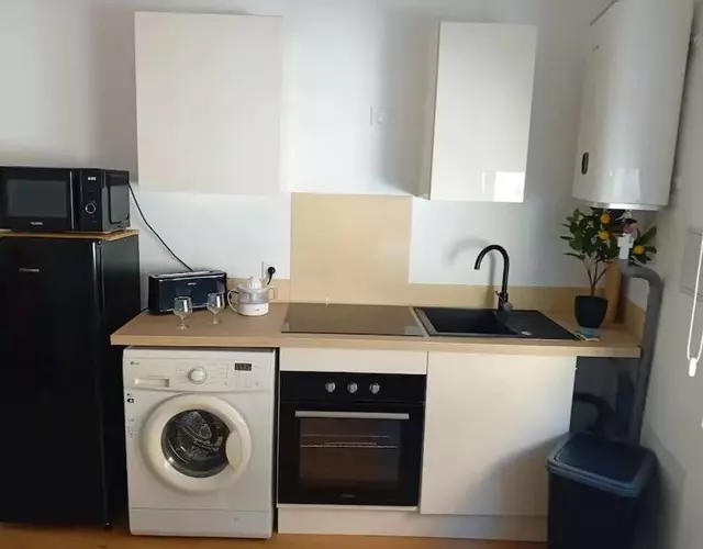 Coquet T2 proche de la Mairie