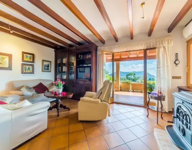 Finca in Inca with Pool and Mountain Views