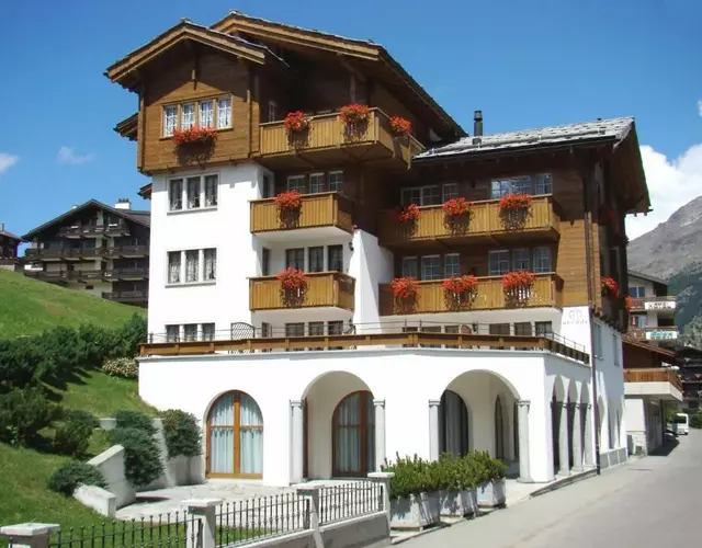 Arcade Apartments & Spa