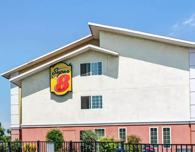 Super 8 by Wyndham Sacramento/Florin Rd