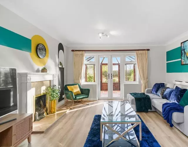 Detached 6 Bedroom Cambridgeshire Abode - Pets